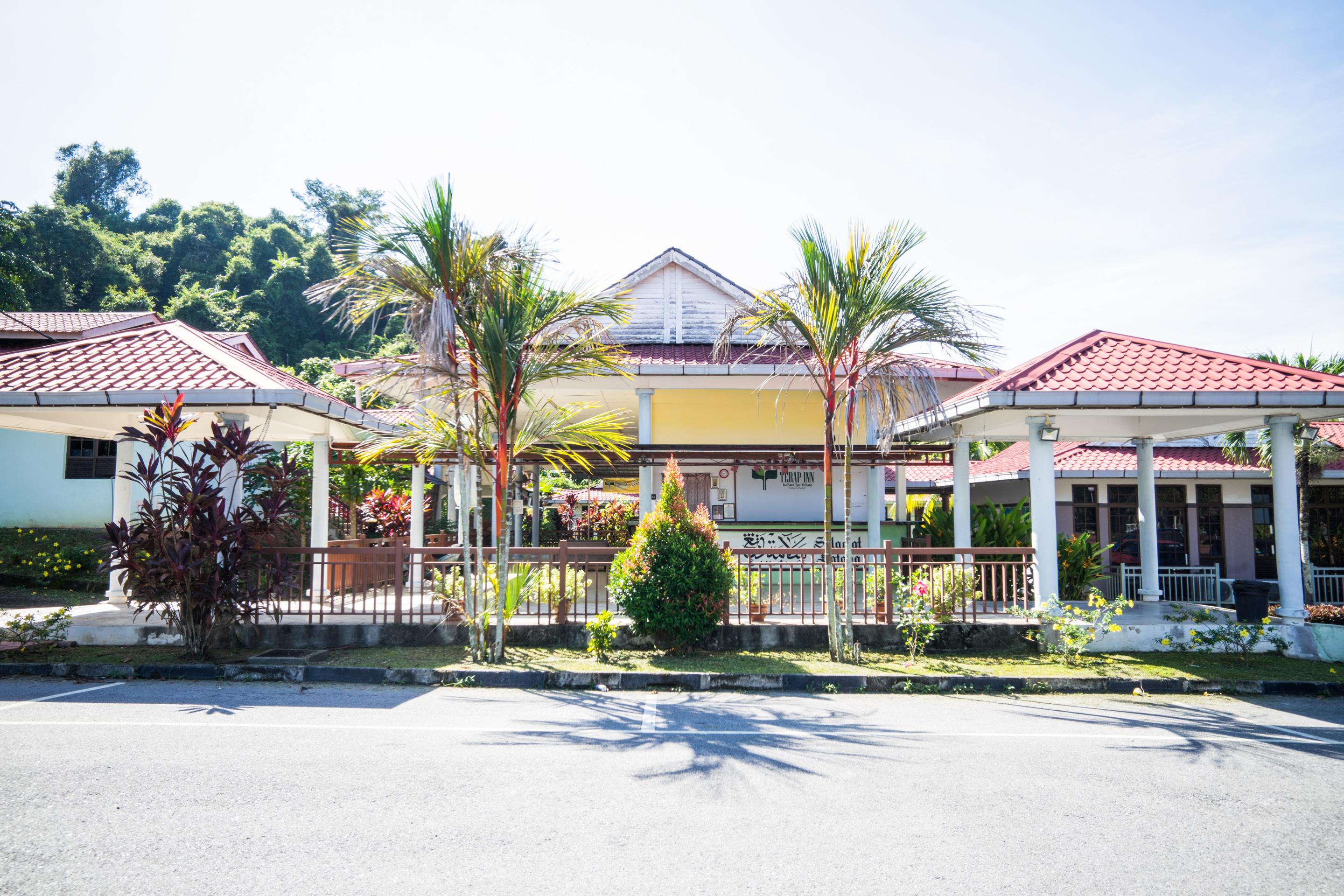 Terap Inn Kampong Raja Exterior foto